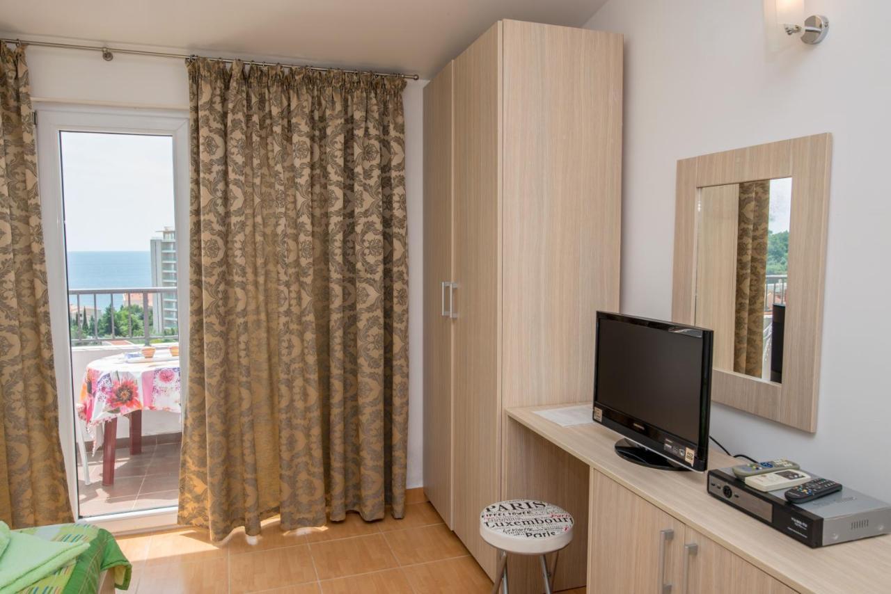 Villa Vjera Petrovac Екстериор снимка