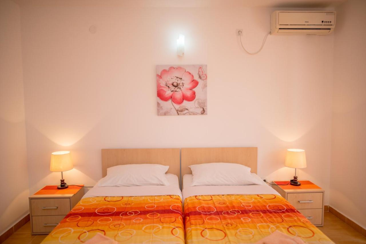 Villa Vjera Petrovac Екстериор снимка